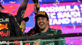 Fernando Alonso logra su podio número 100 tras una rectificación de los comisarios
