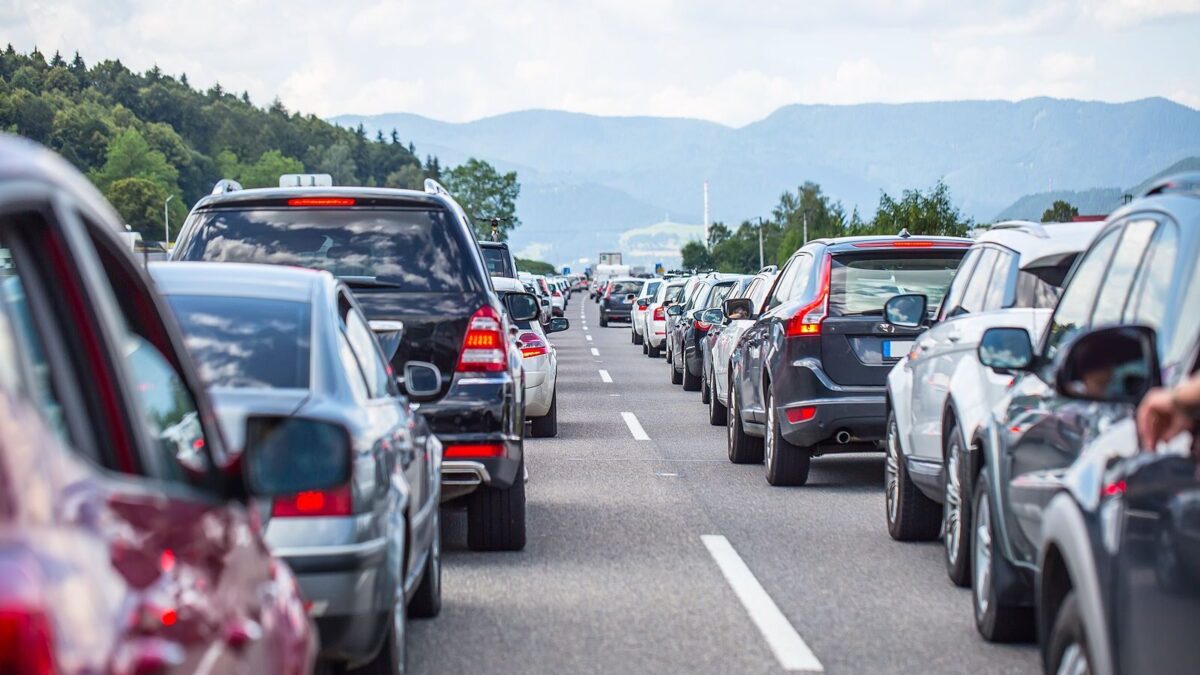 Así son los nuevos carriles ‘antiatascos’ de la DGT que ya están en uso