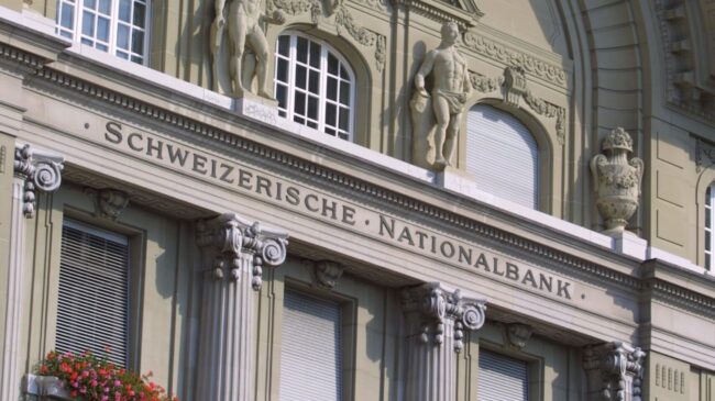 Suiza sube tipos en 50 puntos básicos, hasta el 1,50%, a pesar de la crisis de Credit Suisse