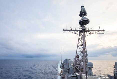 China asegura que un buque estadounidense ha entrado ilegalmente en sus aguas