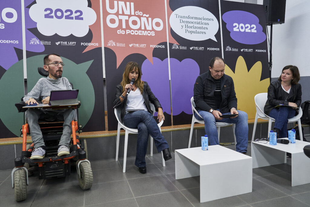 La periodista Ana Pardo de Vera en un acto de Podemos