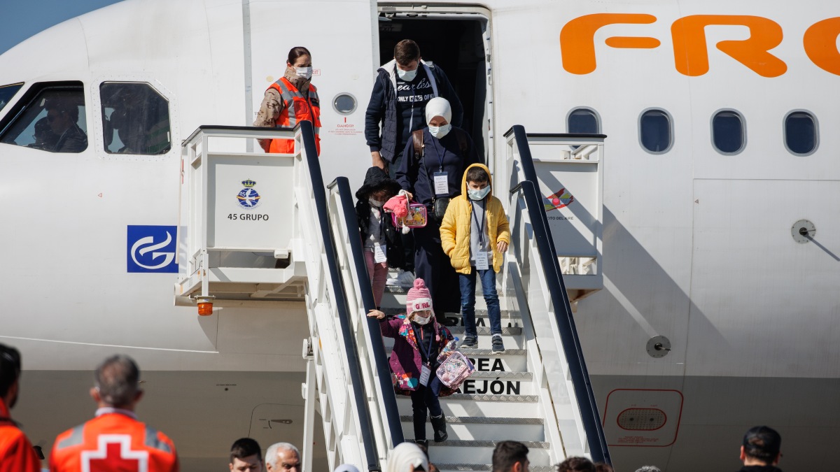 Un total de 89 refugiados sirios afectados por el seismo de Turquía y Siria aterrizan en Torrejón