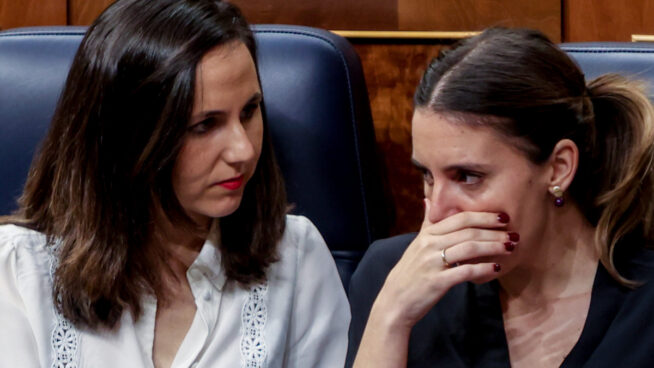 Podemos vuelve al 'anguitismo': acaricia una inédita pinza con el PP contra Díaz y Sánchez