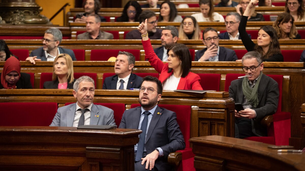 El Parlament llevará a la Fiscalía a Sánchez y otros cargos por incomparecer por Pegasus