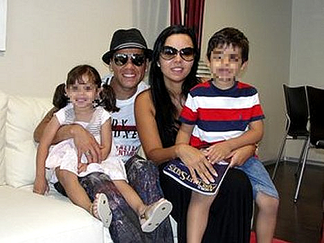 Dani Alves, su exmujer y sus hijos, cuando la pareja estaba junta