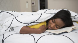 Dormir menos de seis horas aumenta el riesgo de enfermedad cardiovascular