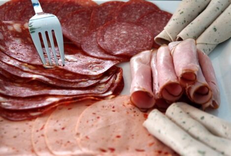 La OCU alerta del consumo de nitritos presentes en carnes, embutidos y procesados