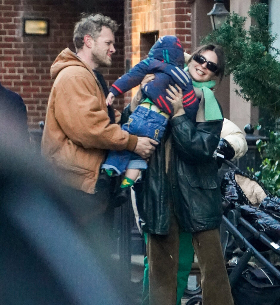 Emily Ratajkowski, Sebastian Bear McClard y el hijo de ambos