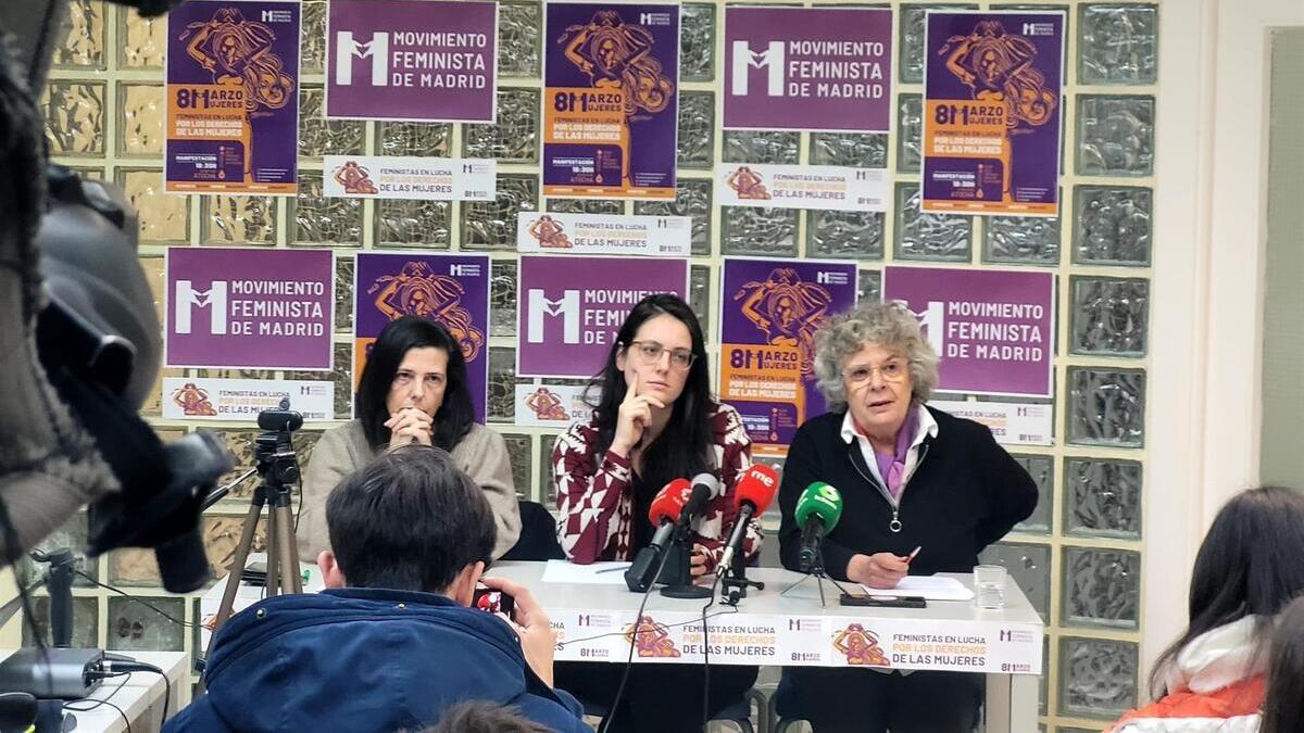 Feministas anuncian protestas el 8-M para pedir la dimisión de Montero por sus «chapuzas»
