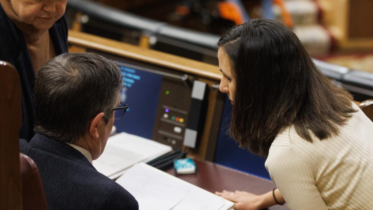 PSOE y UP suman ya diez iniciativas legislativas que votan divididos en el Congreso