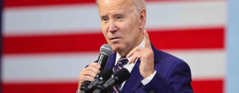 El Congreso de EEUU pide a Biden desclasificar los informes sobre el origen del Covid-19