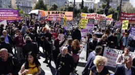 Más de 20.000 personas vuelven a protestar en Atenas por el accidente de tren de Tempi