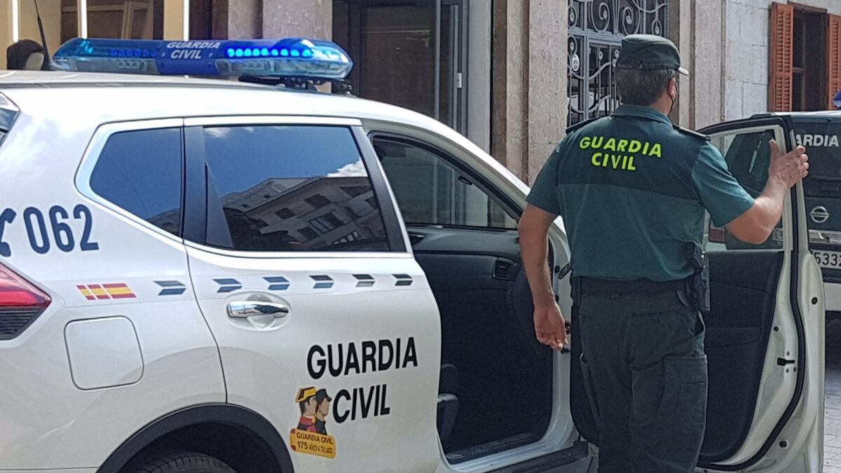 Mandos de la Guardia Civil acusan a un teniente general de ordenar realizar obras no prioritarias