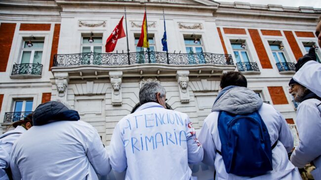 La Comunidad de Madrid y sanitarios firman el acuerdo que pone fin a la huelga