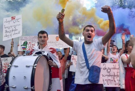Georgia retira el polémico proyecto de ley sobre agentes extranjeros tras la ola de protestas