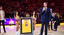 «¡Gracias, Pau!»: los Lakers encumbran a Gasol a su panteón de leyendas
