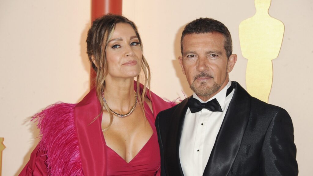 Antonio Banderas y Nicole Kimpel en los Premios Oscar