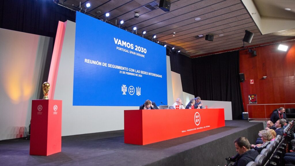 Encuentro de la RFEF para seguir la evolución de la candidatura de España, Portugal y Ucrania. Foto: LaPresse. 