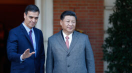 Sánchez corteja a China tras aguar la estrategia de la OTAN y proteger a Huawei y TikTok