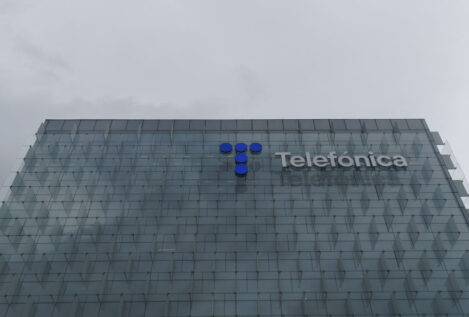 Multan con seis millones a Telefónica por  incumplir compromisos en su fusión con DTS