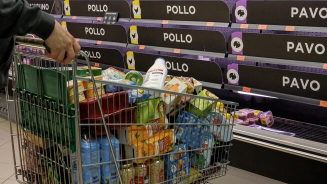 La tasa de ahorro de las familias se hundió al 7,2% en 2022, la cifra más baja desde 2018