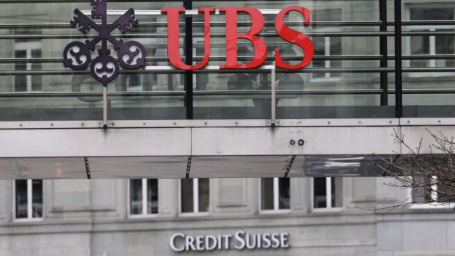 UBS ofrece hasta 1.000 millones por la compra Credit Suisse para evitar el colapso