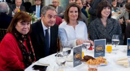 El bono social eléctrico: la idea de Zapatero que  deja fuera a 3,3 millones de hogares vulnerables
