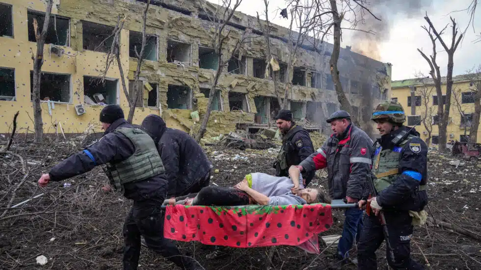 La muerte en hospital de maternidad en Mariúpol, foto del año del World Press Photo