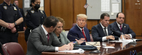 Trump se declara inocente ante el tribunal de Manhattan que le acusa de 34 delitos