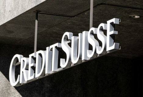 Credit Suisse pone fin a su sangría en España y aumenta un 20% los depósitos
