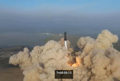 El supercohete de SpaceX con Starship explota a los cuatro minutos del despegue