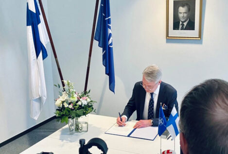 Finlandia se convierte oficialmente en miembro de la OTAN tras sortear el veto turco