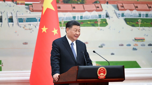 Xi Jinping asegura a Zelenski  por teléfono que «la negociación» es la única salida al conflicto