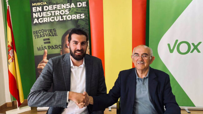 Vox ficha al expresidente 'popular' de Murcia Alberto Garre para las autonómicas