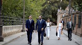 El PP tira de Juanma Moreno en Castilla-La Mancha para intentar replicar el cambio andaluz