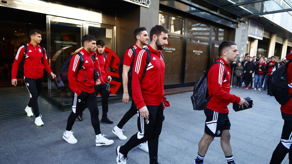 Osasuna culpa a la Ertzaintza del retraso del partido ante el Athletic por retenerles