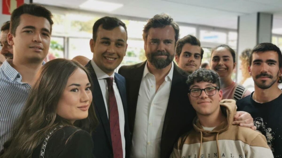 Choque entre Vox y sus bases más jóvenes por la posición proisraelí del partido