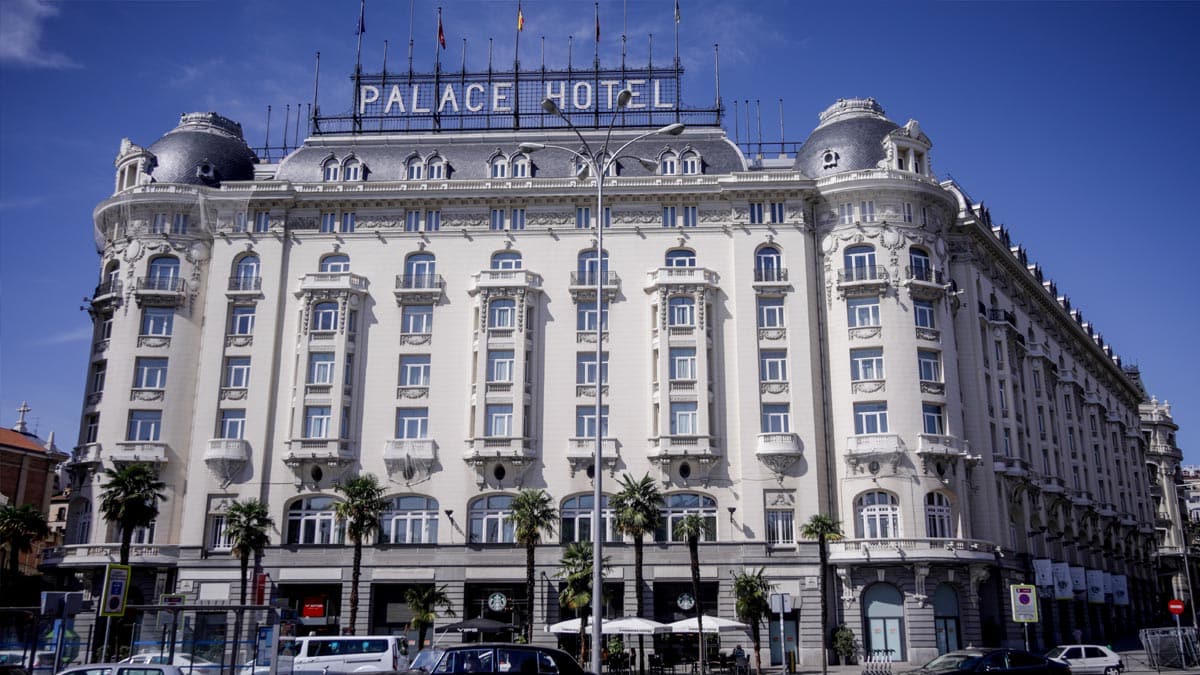 Asesinato en el Palace: a juicio por envenenar, robar y matar a un hombre en el hotel de Madrid