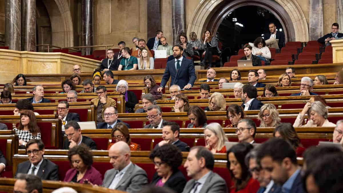 ERC impulsa un «código de conducta» en el Parlament para censurar los discursos de Vox