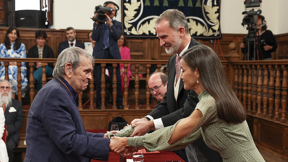 Rafael Cadenas recibe el Premio Cervantes 2022