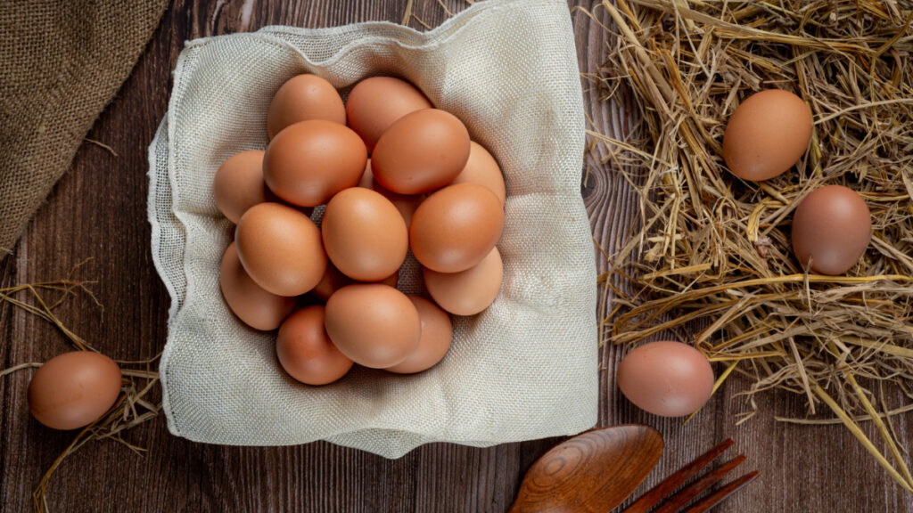Varios huevos de gallina, considerados alimentos saciantes