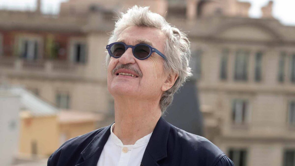 Wim Wenders: «Yo soy optimista, no sé cómo   hace Woody Allen»