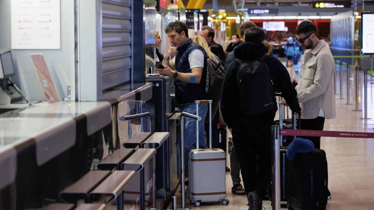 Los aeropuertos de Aena registraron 53,6 millones de pasajeros hasta marzo, más que en 2019