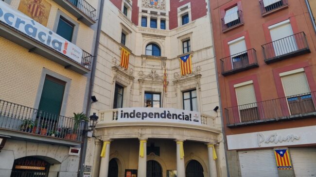 Once ayuntamientos catalanes se unen a una campaña de boicot a productos españoles