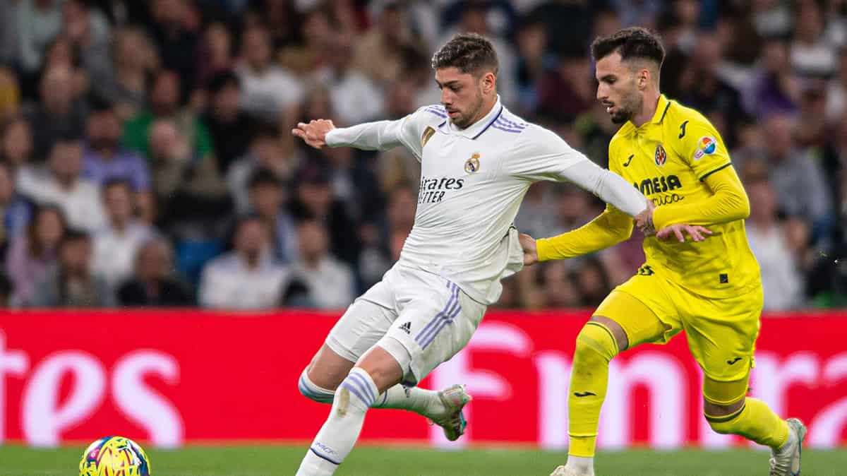 Álex Baena denuncia a Fede Valverde por un supuesto puñetazo tras el Real Madrid-Villarreal