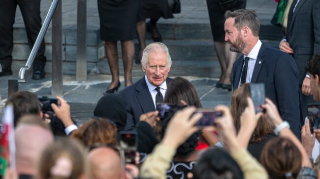 La Casa Real británica no tiene prevista ninguna reunión entre Carlos III y don Juan Carlos