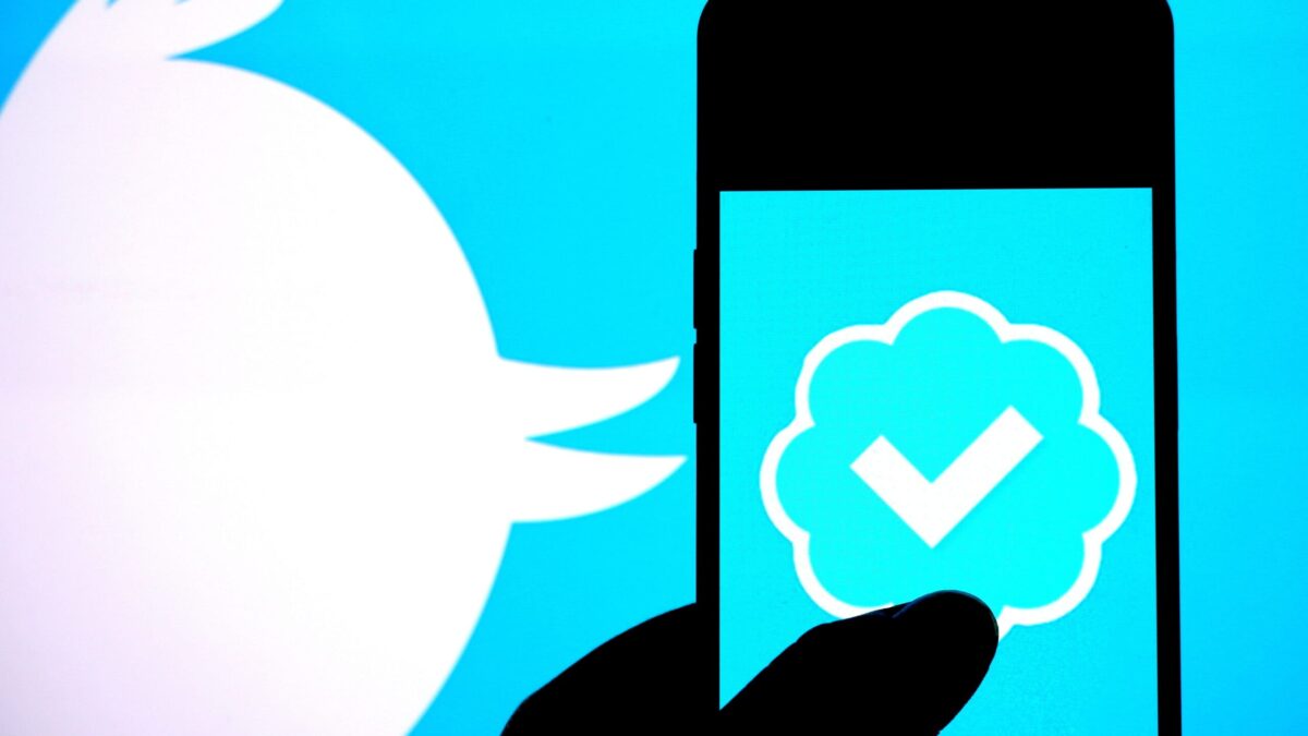 Twitter retira las marcas de verificación azules a las cuentas que no han pagado