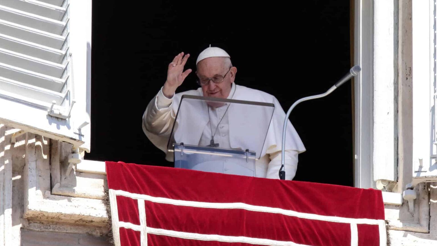 El Papa a un amigo tras su hospitalización: «Unas horas más y no sé si podría contarlo»