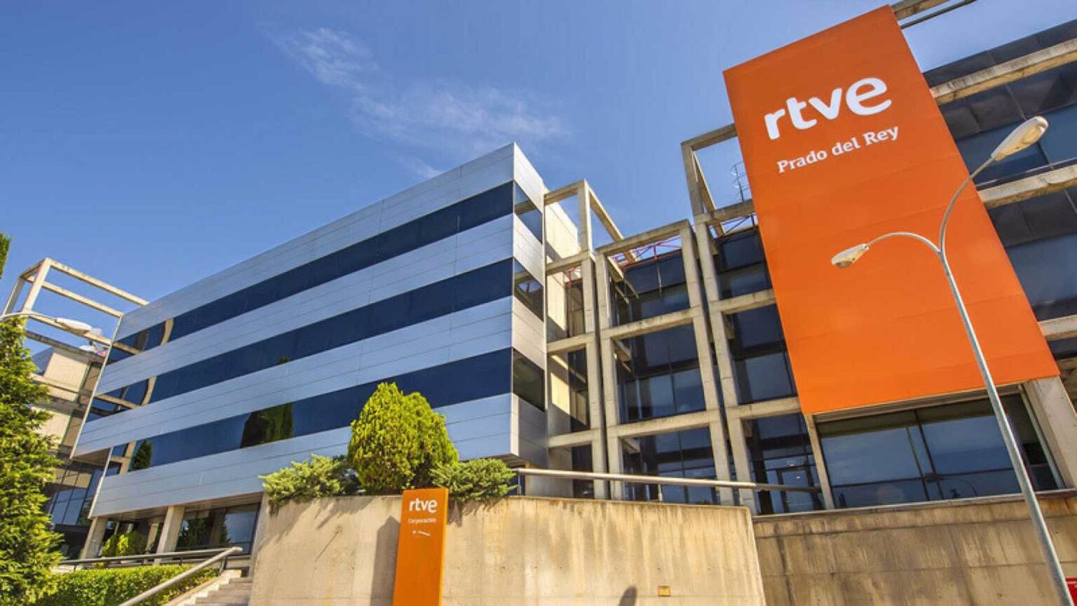 RTVE pide a Twitter que retire de sus cuentas la etiqueta ‘Medio financiado por el Gobierno’