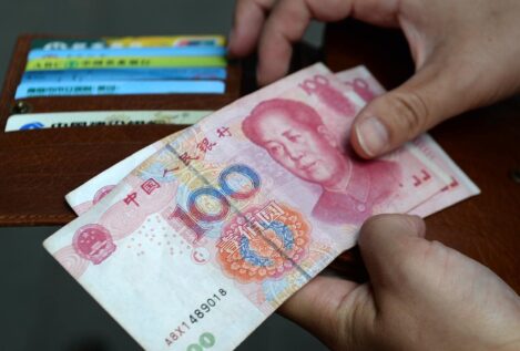 Argentina permitirá el pago de importaciones de China en yuanes para aliviar sus reservas